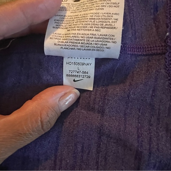 Nike Dri Fit Purple Tank Top Large - Picture 6 of 7